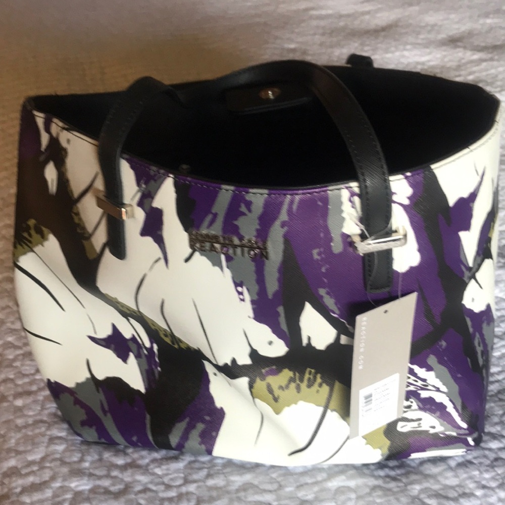 Kenneth reaction purse
